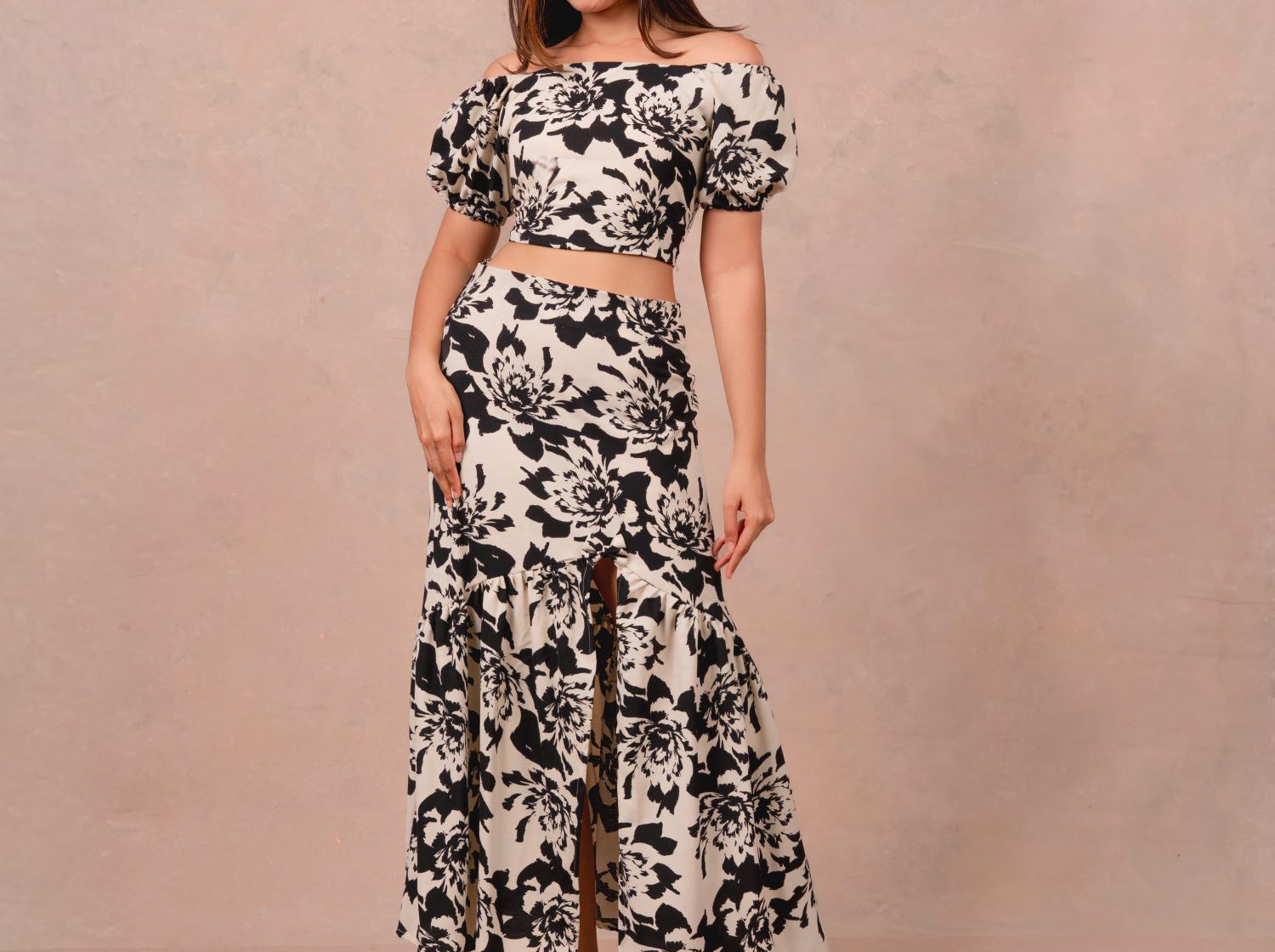 Ivory Shadow Ruched Skirt — Arvento